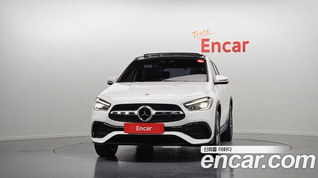 Mercedes-Benz GLA-Class 2022 — photo 3
