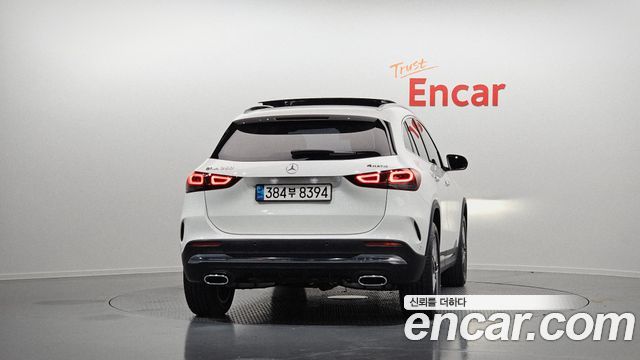 Mercedes-Benz GLA-Class 2022 — photo 4