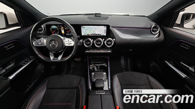 Mercedes-Benz GLA-Class 2022 — photo 10