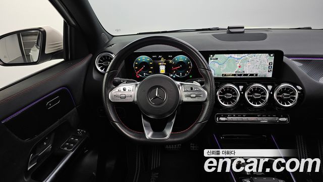 Mercedes-Benz GLA-Class 2022 — photo 18