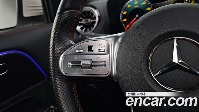 Mercedes-Benz GLA-Class 2022 — photo 23