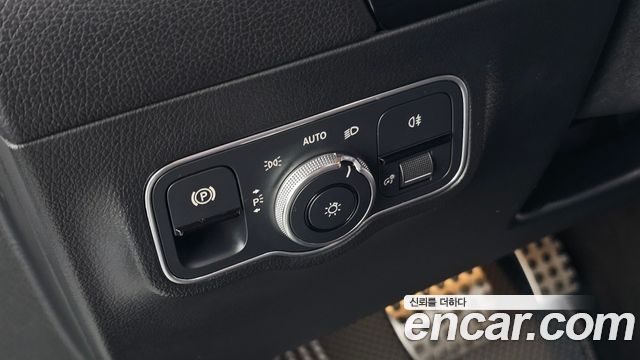 Mercedes-Benz GLA-Class 2022 — photo 28