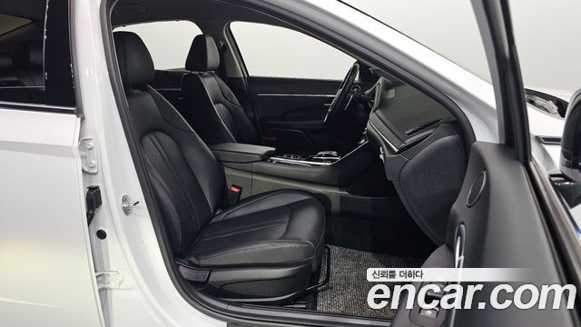 Hyundai Sonata 2020 — photo 16