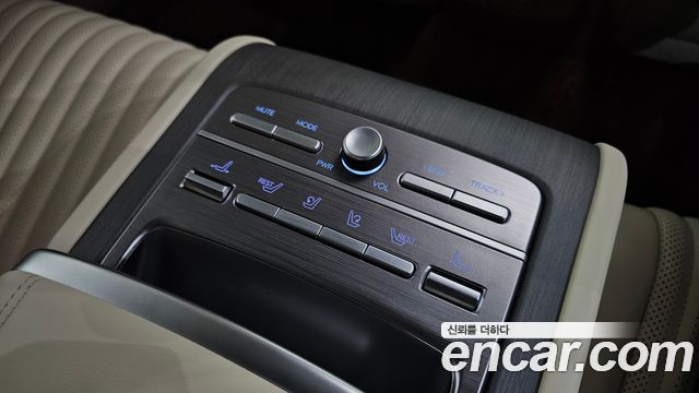 Hyundai Grandeur 2025 — photo 28