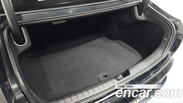 Hyundai Grandeur 2025 — photo 32