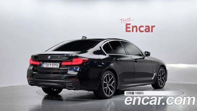BMW 5-Series 2021 — photo 2