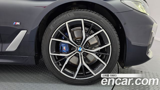 BMW 5-Series 2021 — photo 5