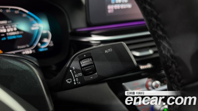 BMW 5-Series 2021 — photo 20