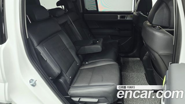 Hyundai Santafe 2025 — photo 17