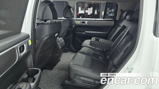 Hyundai Santafe 2025 — photo 18