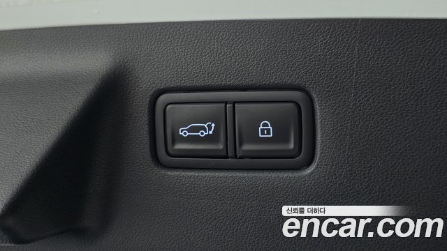 Hyundai Santafe 2025 — photo 24