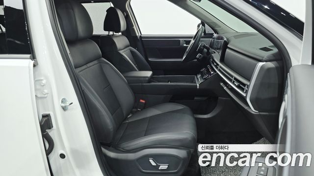 Hyundai Santafe 2025 — photo 16