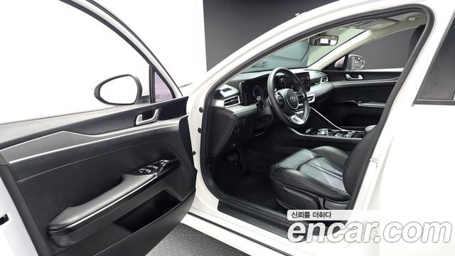 Kia K5 2021 — photo 10