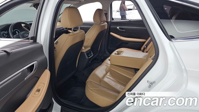 Hyundai Sonata 2020 — photo 17