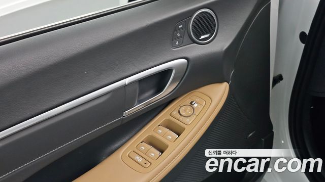 Hyundai Sonata 2020 — photo 25