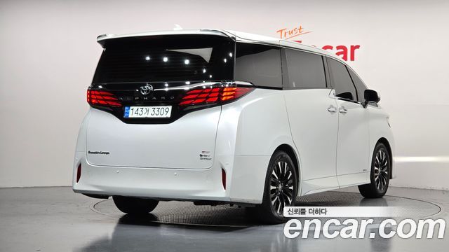 Toyota Alphard 2024 — photo 2