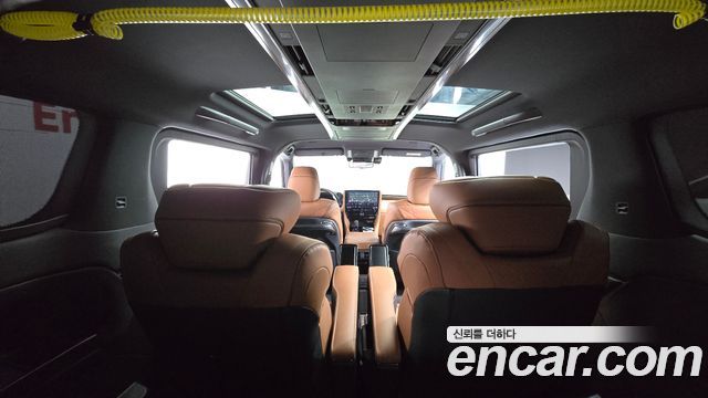 Toyota Alphard 2024 — photo 26