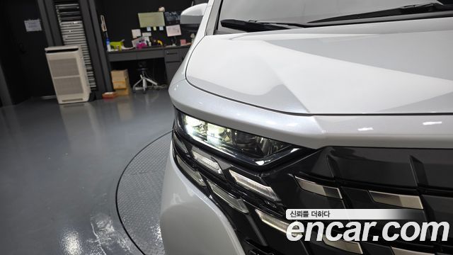 Toyota Alphard 2024 — photo 8