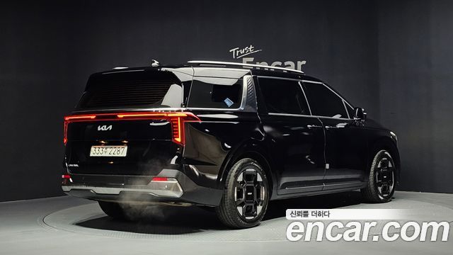 Kia Canival 2024 — photo 2