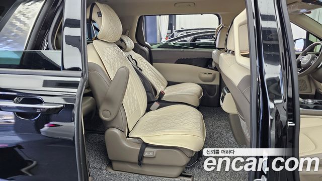 Kia Canival 2024 — photo 18