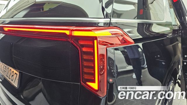 Kia Canival 2024 — photo 9