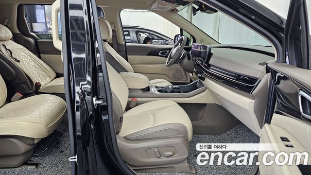Kia Canival 2024 — photo 16
