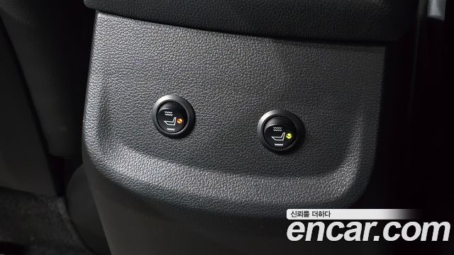 Hyundai AVANTE 2018 — photo 20