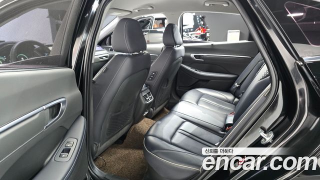 Hyundai Sonata 2021 — photo 11