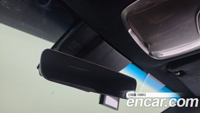 Genesis GV70 2023 — photo 24