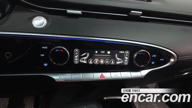 Genesis GV70 2022 — photo 18