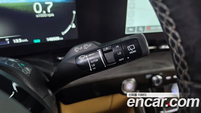 Kia Canival 2023 — photo 25