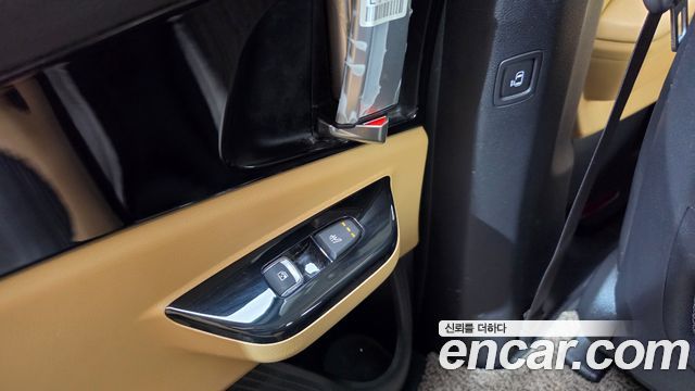 Kia Canival 2023 — photo 26