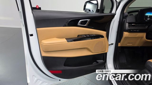 Kia Canival 2023 — photo 14