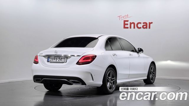 Mercedes-Benz C-Class 2021 — photo 2