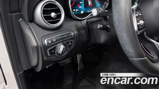 Mercedes-Benz C-Class 2021 — photo 26