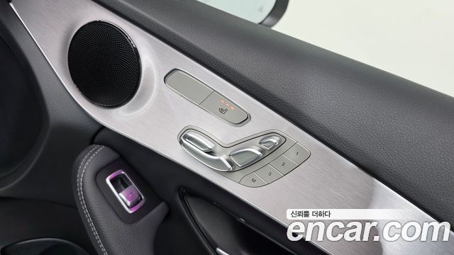 Mercedes-Benz C-Class 2021 — photo 27