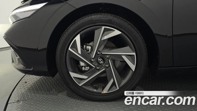 Hyundai AVANTE 2026 — photo 5