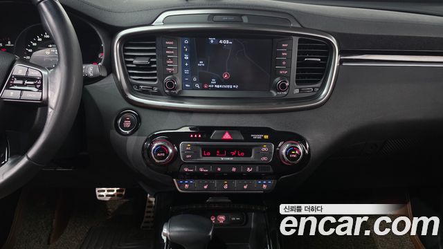 Kia Sorento 2019 — photo 23