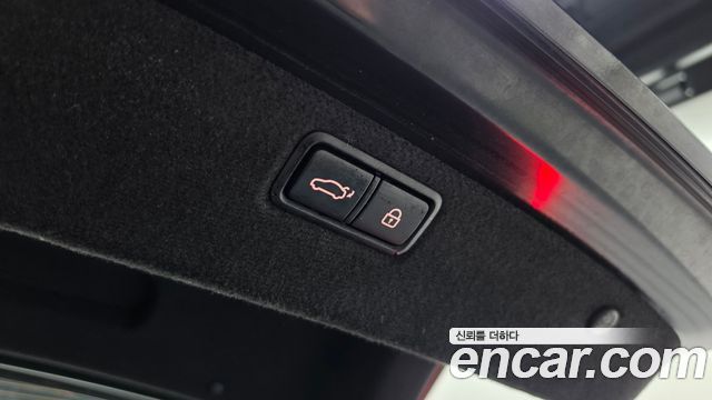 Genesis G80 2019 — photo 22