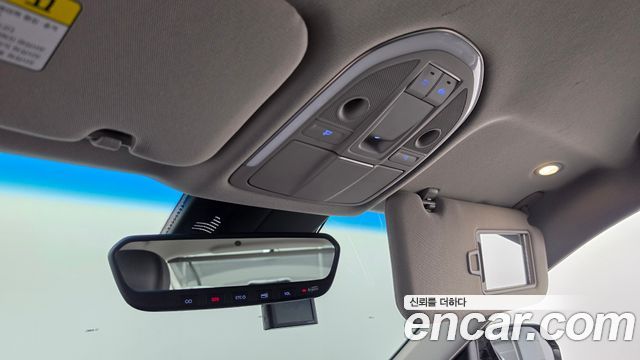 Genesis G80 2019 — photo 24