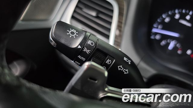 Genesis G80 2019 — photo 28