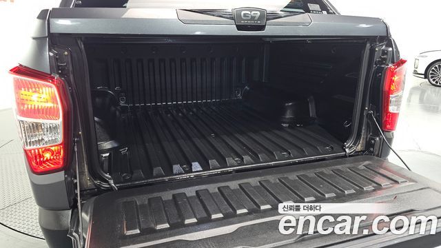 KG Mobility Rexton 2019 — photo 30