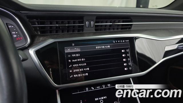 Audi A6 2021 — photo 16