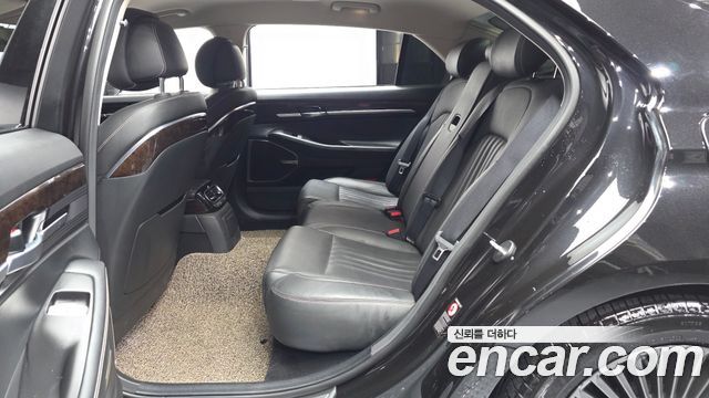 Genesis G90 2019 — photo 16