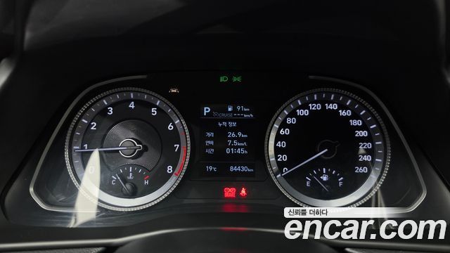 Hyundai Sonata 2021 — photo 11