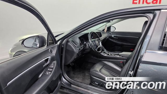 Hyundai Sonata 2021 — photo 13