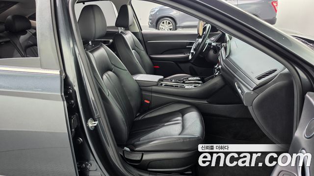 Hyundai Sonata 2021 — photo 16