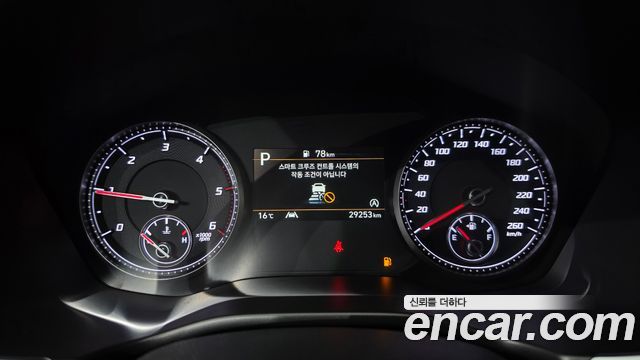 Hyundai Santafe 2022 — photo 11