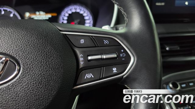 Hyundai Santafe 2022 — photo 21