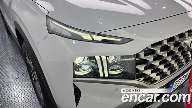 Hyundai Santafe 2022 — photo 8